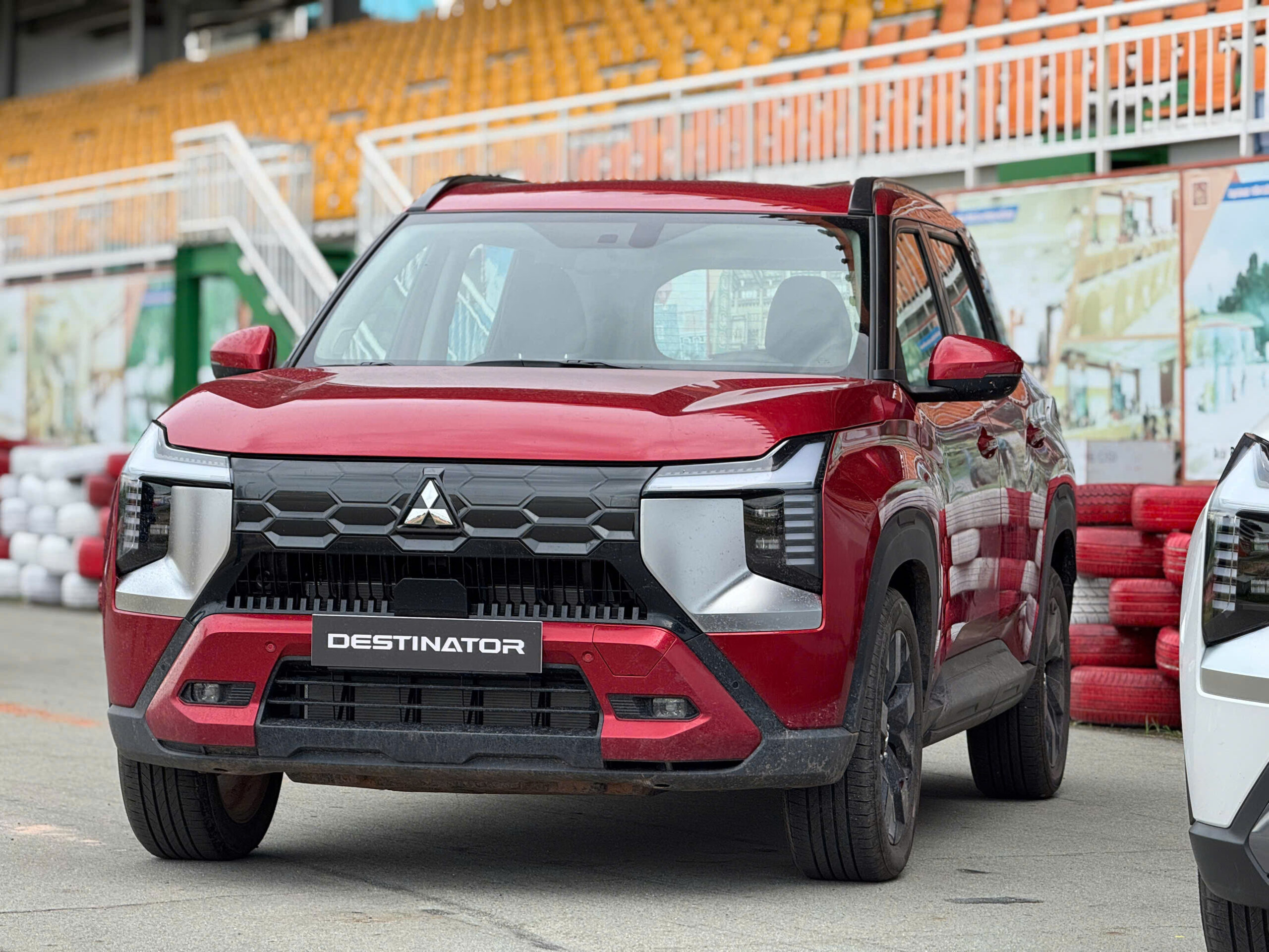 Chi tiết Mitsubishi Destinator hoàn toàn mới