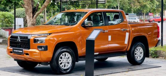 Hình ảnh Mitsubishi Triton GLX màu cam