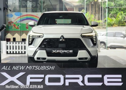 Giá bán Mitsubishi Xforce Ultimate màu trắng kèm khuyến mãi Tháng 7/2024