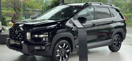 Mitsubishi Xpander Cross MY26 bản nâng cấp mới màu đen