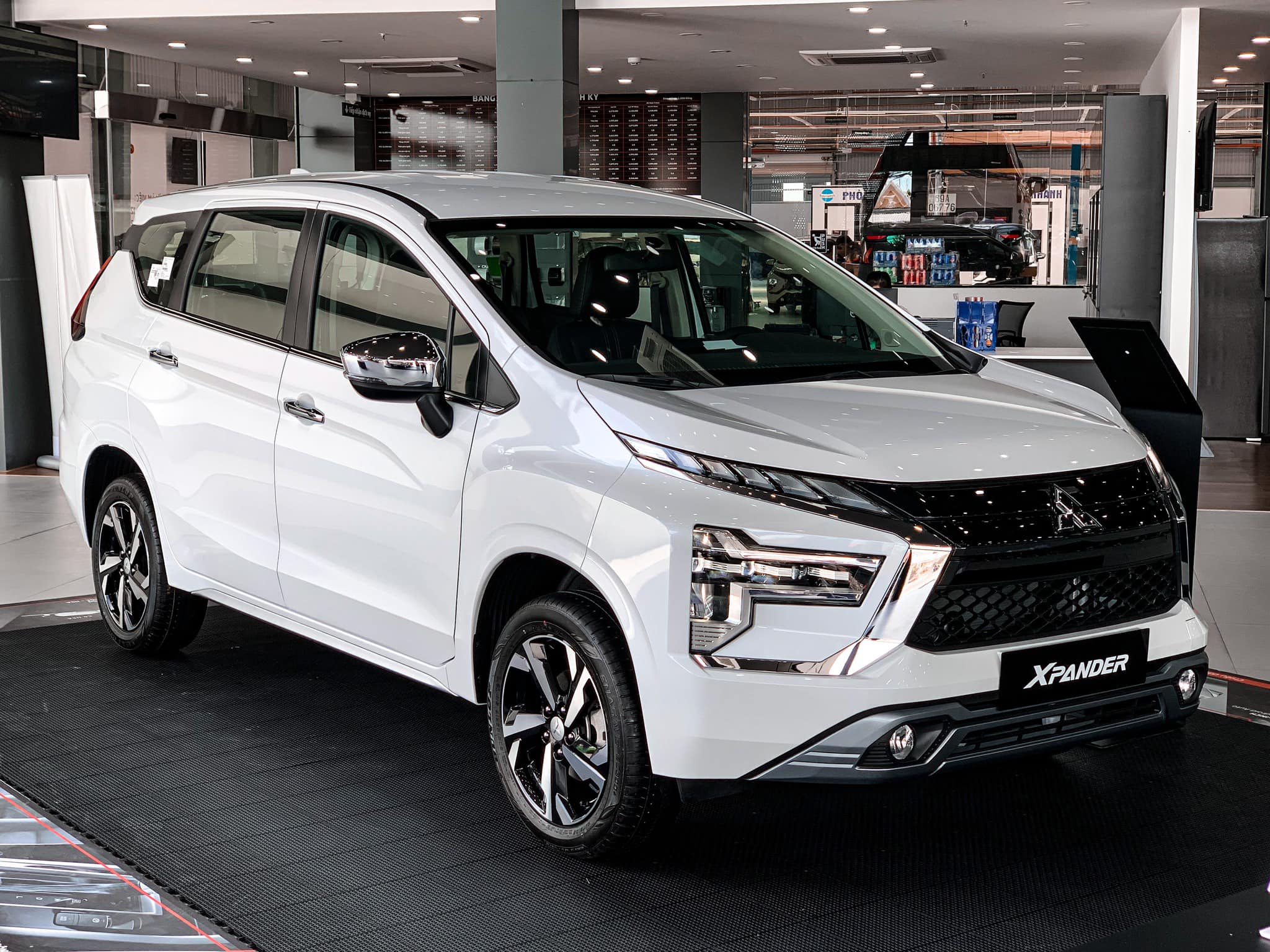 Bảng giá các dòng xe Mitsubishi kèm Khuyến Mãi - Tháng 12/2024