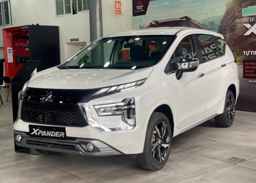 Mitsubishi Xpander Premium màu trắng ưu đãi hơn 100% thuế, xe sẵn giao