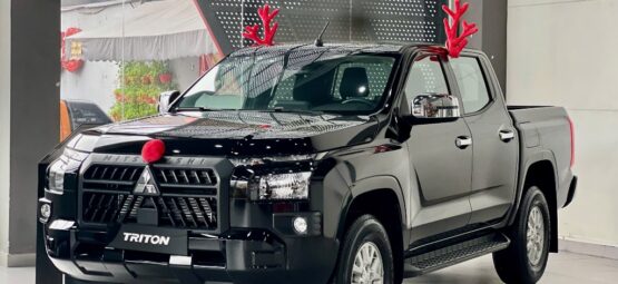 Giá xe Mitsubishi Triton phiên bản tiêu chuẩn màu đen kèm khuyến mãi – Tháng 11/2024